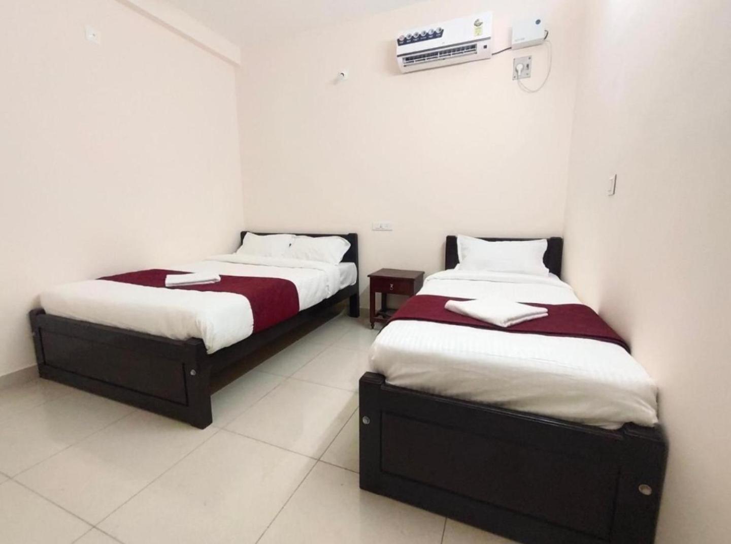 Township Residency Inn Puduccseri Kültér fotó
