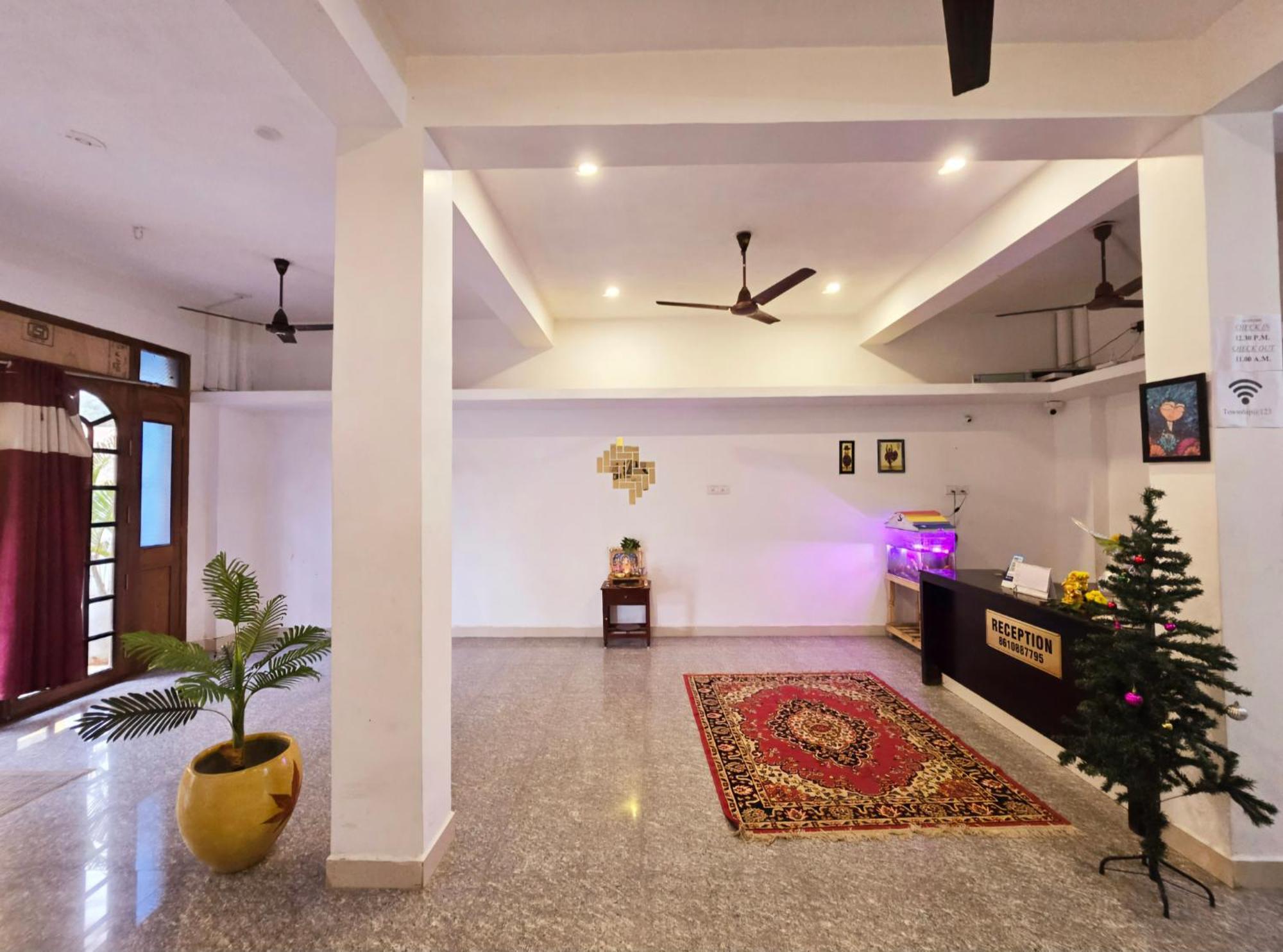Township Residency Inn Puduccseri Kültér fotó